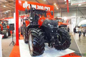 Трактор Optum 300 CVX от Case IH получил сразу два международных титула