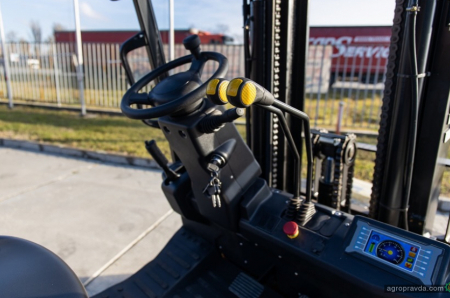 В чому переваги електронавантажувачів UN Forklift серії V