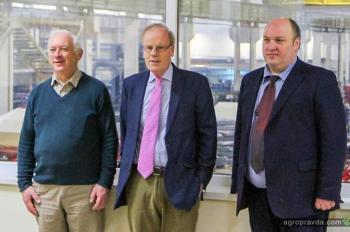 Представители британской ассоциации директоров посетили завод Эльворти