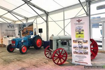 New Holland празднует 100-летие производства тракторов 