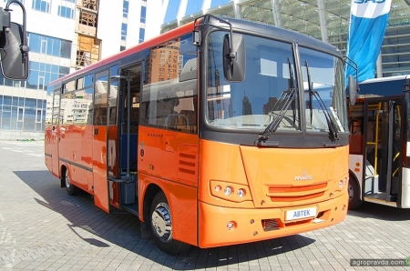 МАЗ представил в Украине автобус для сельской местности