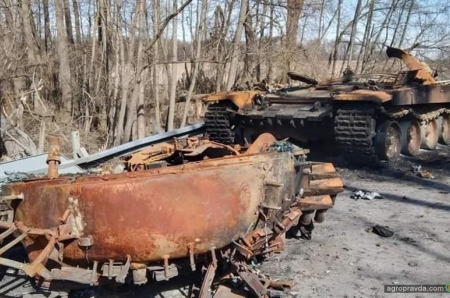 Російським танкам позривало башти в Україні. Фото