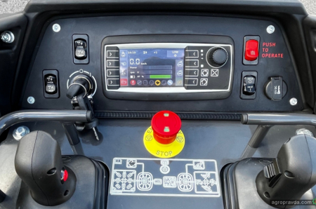 Представлено новий електричний міні-навантажувач New Holland C314X