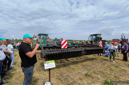 Під Києвом пройшов масштабний День поля Agro Challenge. Фото