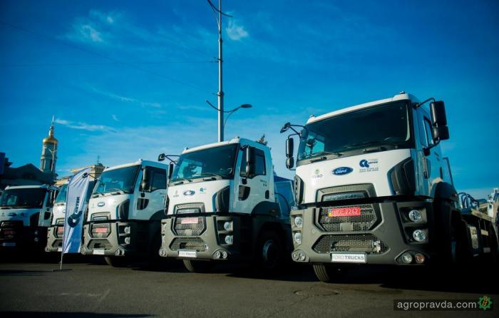 Компания АВТЕК передала Харькову 14 новых мусоровозов Ford Trucks