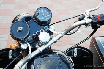 Тест-драйв мотоцикла КМЗ Днепр-16. Был ли шанс выжить у Киевского мотозавода?