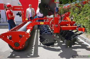«Лозовские машины» на Агро-2018 представили новые решения для аграриев