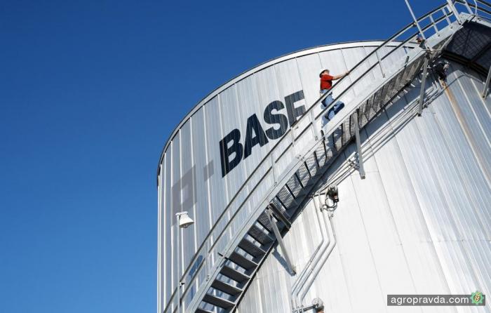 BASF приобретет значительную часть двух бизнесов Bayer