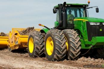 John Deere представил новые тракторы 9-й серии
