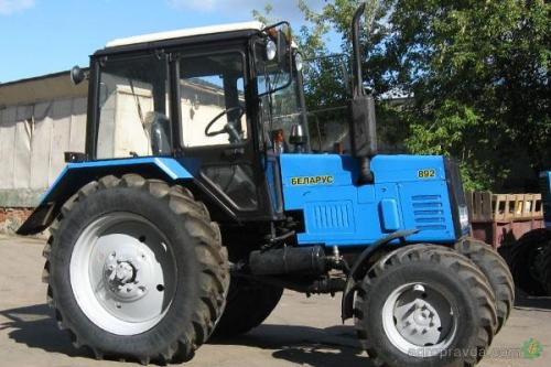 Минобороны закупит тракторы на сумму 1,13 млн грн