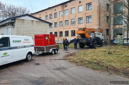 AGCO продовжує передавати генератори в медичні заклади України