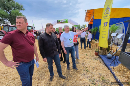 Під Києвом пройшов масштабний День поля Agro Challenge. Фото