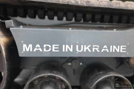 В Європі продали перший український гусенічний перевантажувач Заводу Кобзаренка