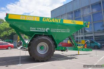 В Украине появился Gigant-ский бункер-перегрузчик