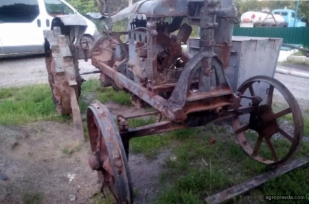 Сколько стоят в Украине раритетные трактора