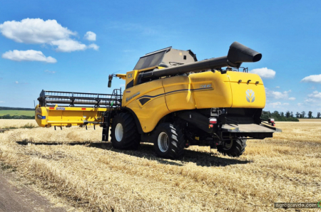 Нові комбайни NEW HOLLAND CX8.80 долучились до збирання врожаю