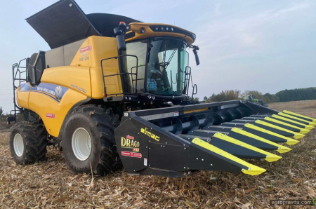 Новенький комбайн New Holland CR8.90 запрацював на Вінниччині