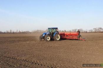 В Днепропетровской области аграрии сменили МТЗ на New Holland