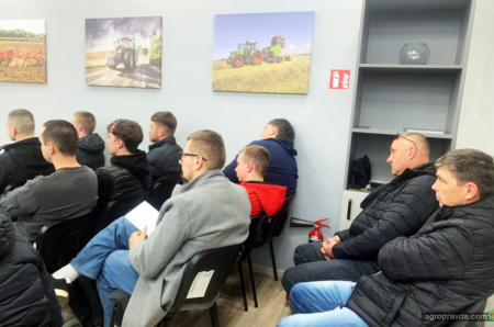 Астра провела навчання для нових регіональних торговельних представників KUHN
