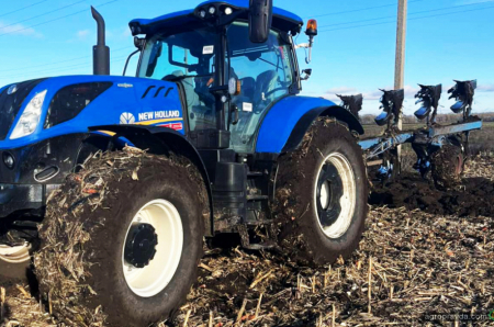 На Кіровоградщині продемонстрували роботу New Holland T7.260