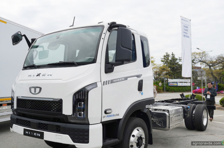 Daewoo виводить на ринок новий 15-тонний вантажний автомобіль HIXEN