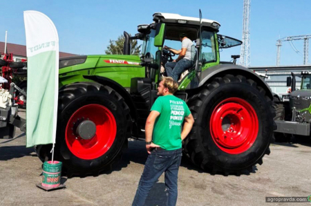 «АБА «Астра» презентувала новий Fendt 1052 Vario Gen4