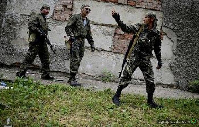 Боевики на Донбассе грабят фермеров