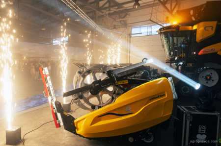 Як проходила дводенна презентація New Holland CR11 в Україні