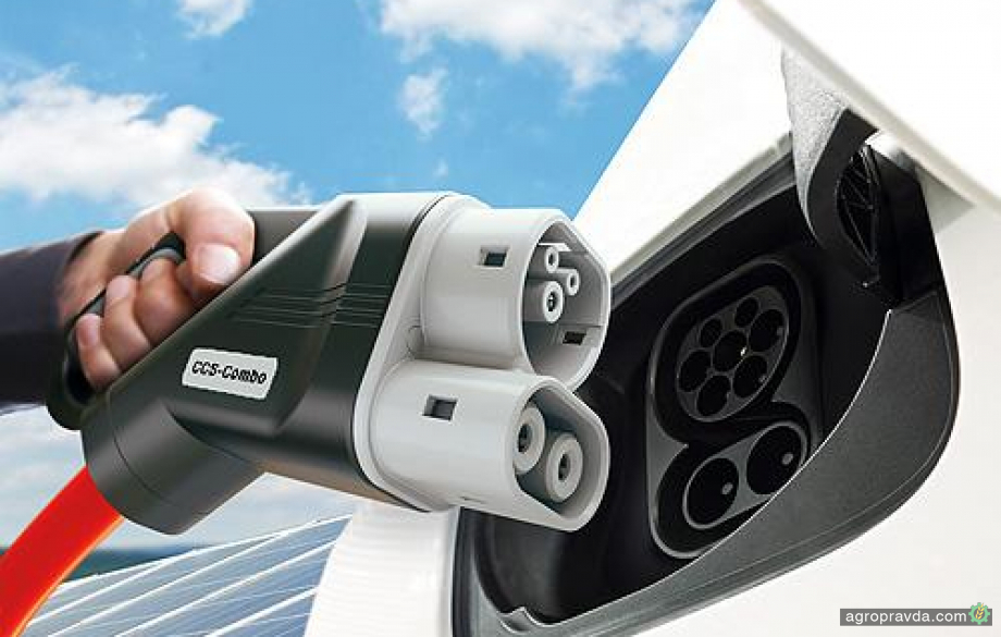 Вартіст ь 1 кВт на електрозарядках у Києві сягнула 30 грн