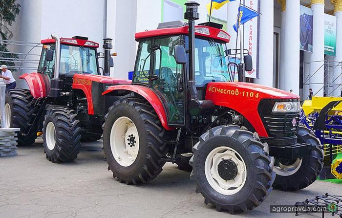 Новый отечественный производитель тракторов представил свои модели