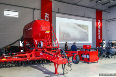 Команда продажів Астра пройшла дводенний інтенсив із техніки HORSCH