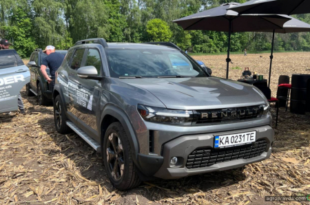 Яку автомобільну техніку представлено аграріям цього сезону. Новинки AGRO CHALLENGE