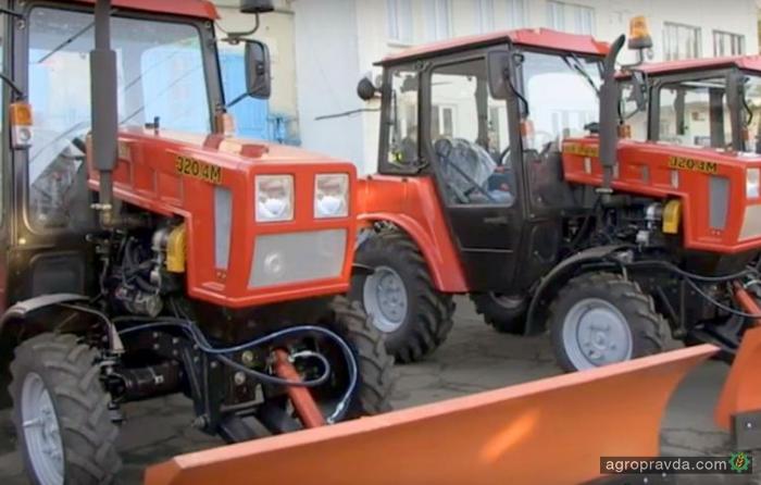 Киев закупил 30 бобруйских тракторов для уборки снега