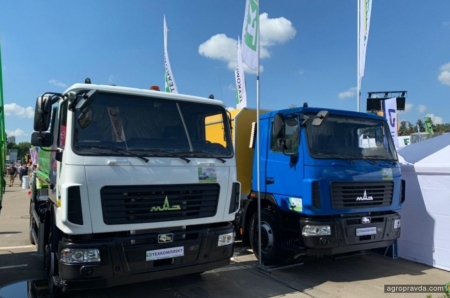 Завод спецтехники Техкомплект представил три модели грузовиков для аграриев