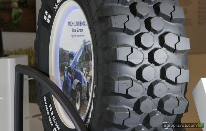 JCB переходит на шины Michelin BibLoad Hard Surface
