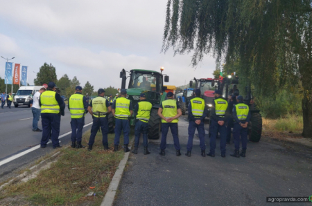 Болгарські фермери почали блокувати дороги через дозвіл на імпорт зерна з України