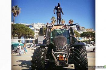 В Каннах показали «трактор для супергероя»