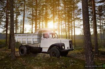 Scania выпустила календарь к 125-летию
