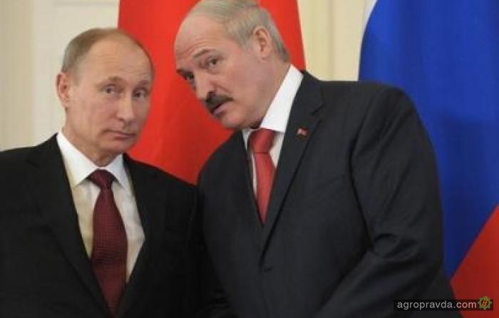 Лукашенко обсудит с Путиным поведение России