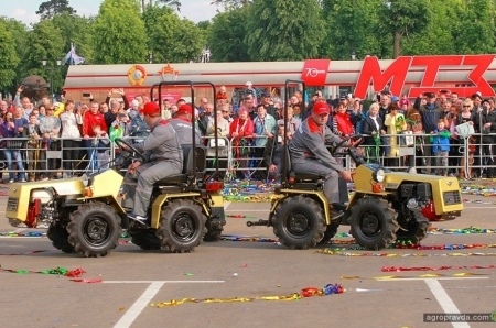 МТЗ показал новую линейку тракторов Yellow Line