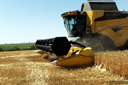 Які результати показав комбайн New Holland CR7.90 у реальних умовах на Кіровоградщині