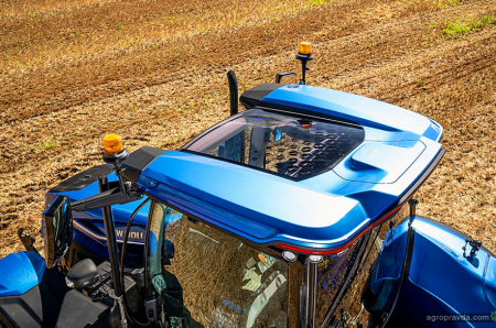 New Holland представив перший трактор на скрапленому природному газі