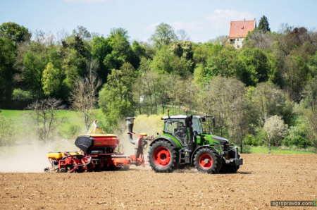 Компактний трактор для професіоналів – серія Fendt 500 Vario Gen4