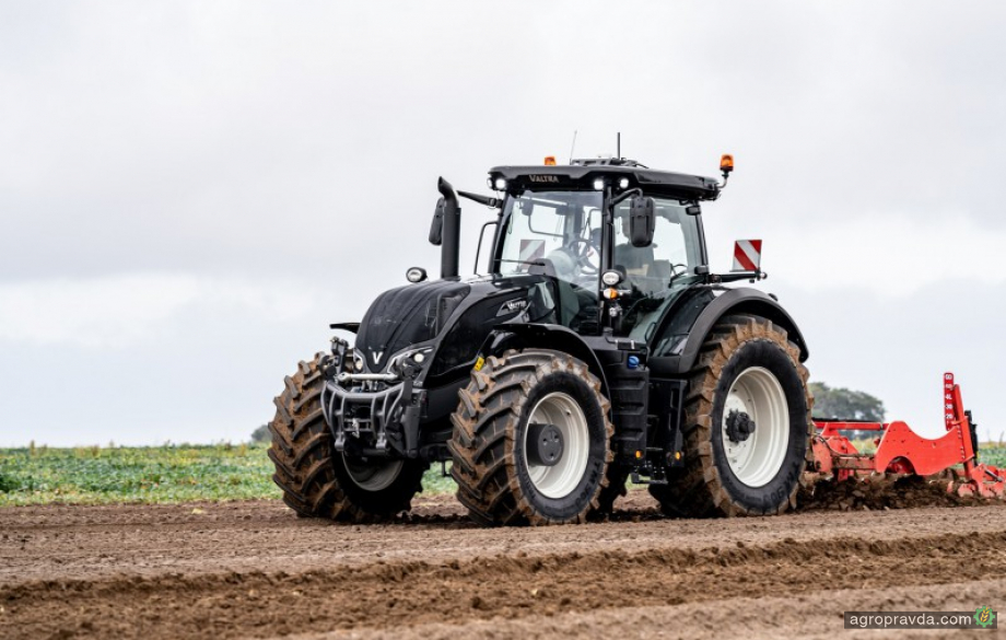 В Україні з’явились нові фінські трактори