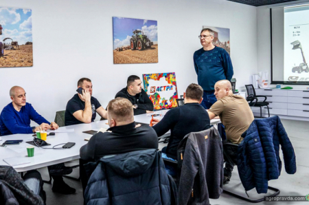 В Україні пройшли чергові навчання по телескопічним навантажувачам Manitou