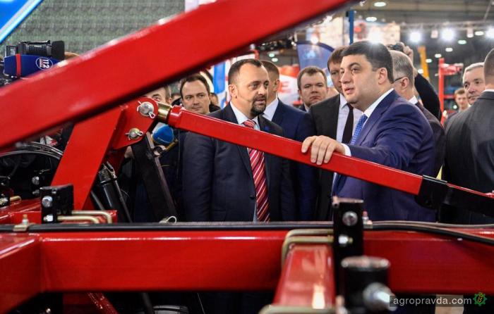 Премьер ожидает увеличения производства украинской сельхозтехники