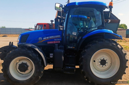 Вигідне оновлення: трактори New Holland T6050 Plus та вітчизняні причепи ТСП-20