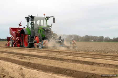 Компактний трактор для професіоналів – серія Fendt 500 Vario Gen4