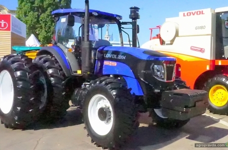 В Киеве представили 200-сильного флагмана тракторов Lovol. Фото