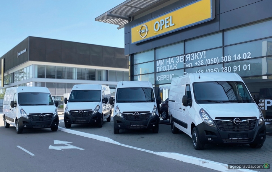 JCB закупила 14 фургонов Opel Movano